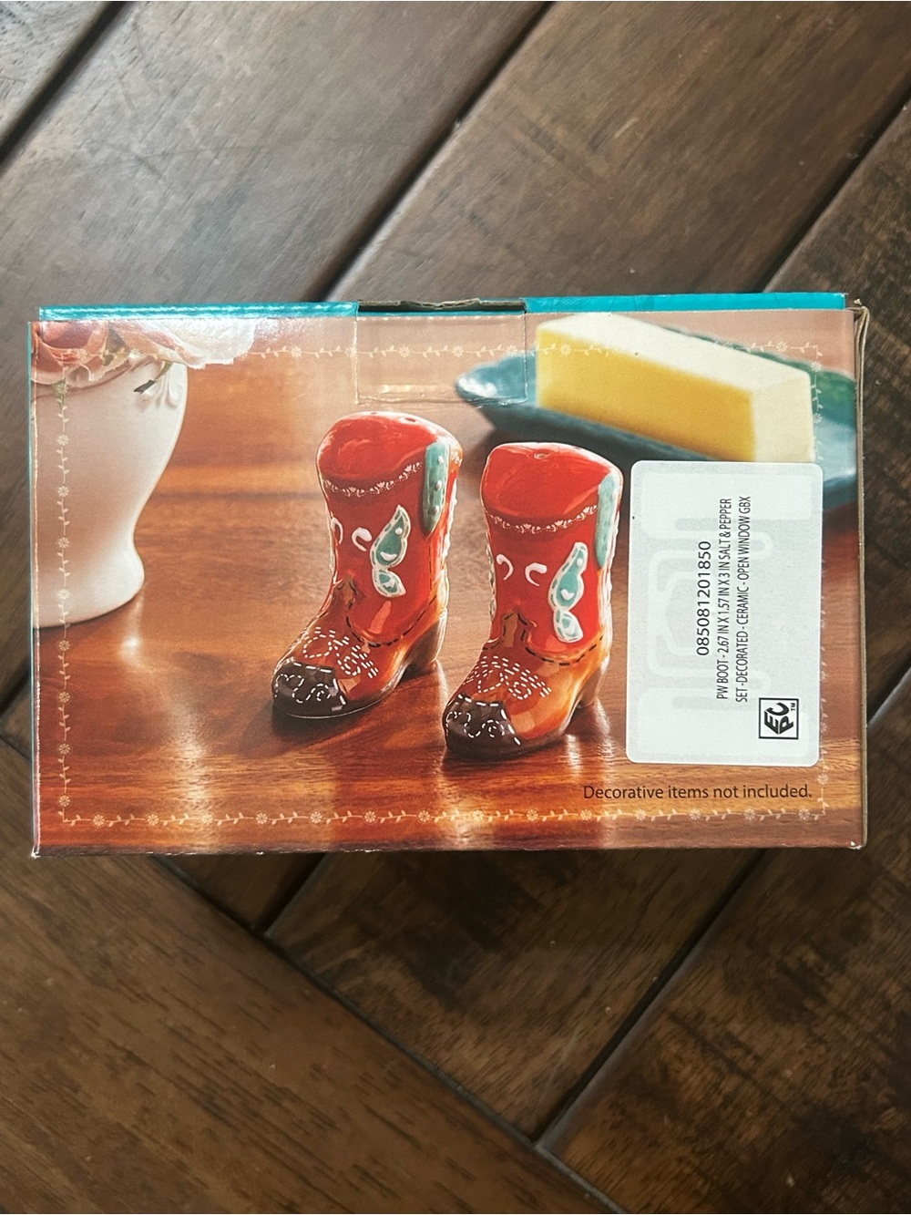 The Pioneer Woman Cowboy Boot Salt & Pepper Shakers NWT! - Picture 3 of 3